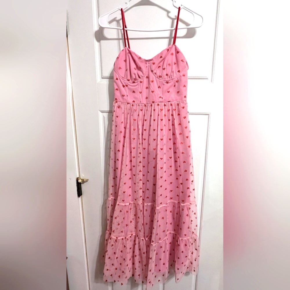 ✨Viral✨ Betsey Johnson dress! Pink with red hearts tulle underwire zip up size 2